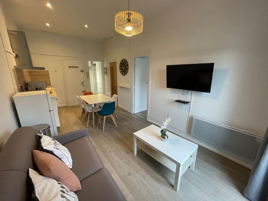 Cosy T3 Proche Gare Et Polygone Apartment Beziers Ngoại thất bức ảnh